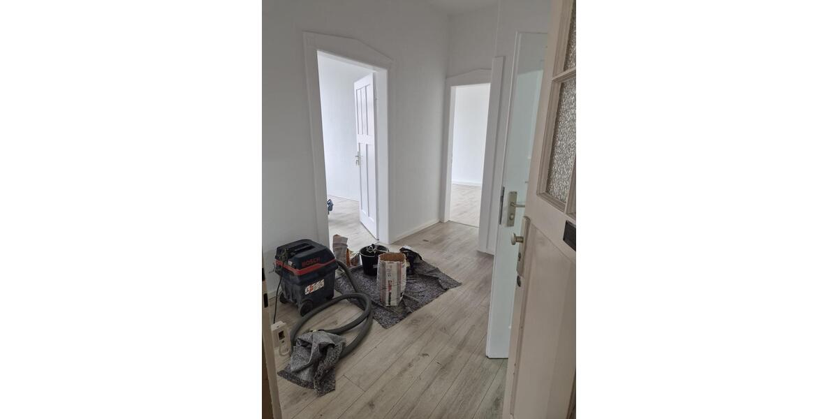 Etagenwohnung Langenhagen Brink - 3 Zimmer, 97 m&sup2;, 1.200&euro; | Angebot:25539911