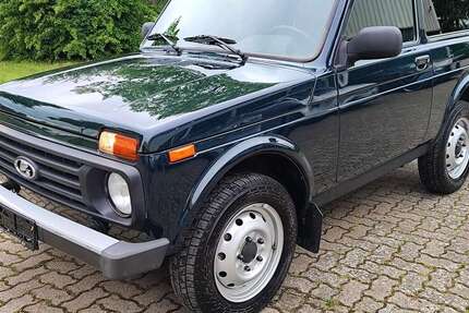 Lada Taiga 43.536 km 10.900 &euro; Wunstorf 31515