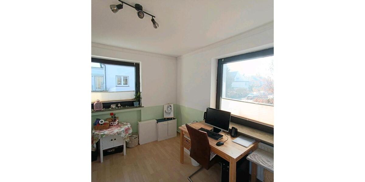 Hochparterre Langenhagen Brink - 3 Zimmer, 77 m&sup2;, 899&euro; | Angebot:25374022