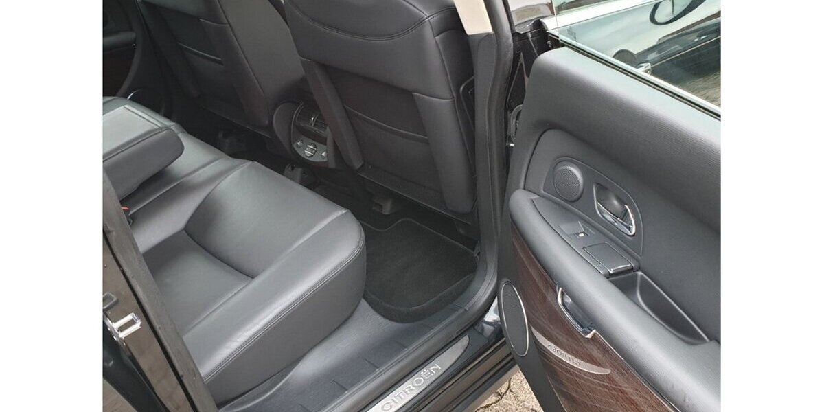 Citroen C6 HDI BITURBO Exclusive NAVI LEDER ALU + WI KLIMA 198.000 km 8.950 &euro; Hannover 30179