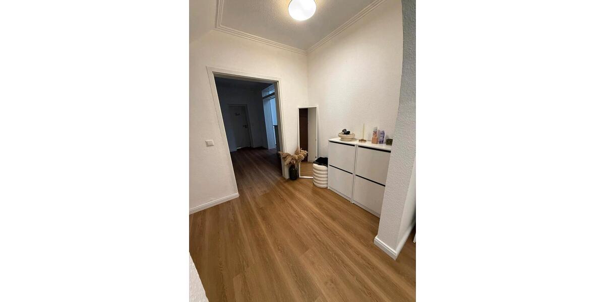 Erdgeschoßwohnung Stadthagen - 5 Zimmer, 130 m&sup2;, 230.000&euro; | Angebot:25641772