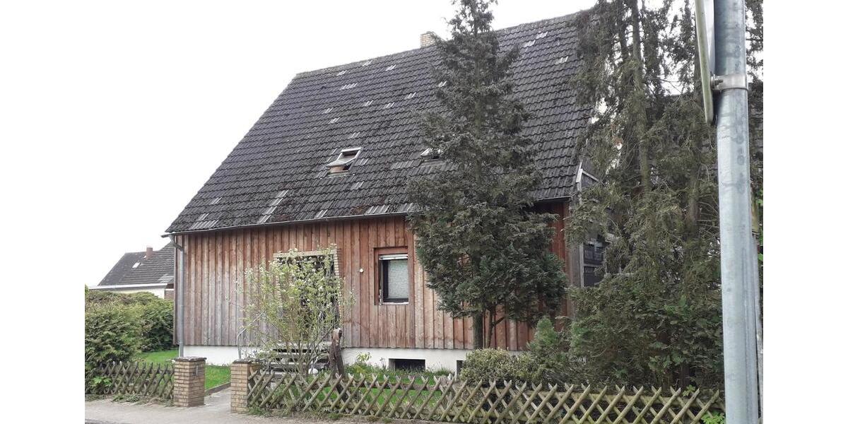 Etagenwohnung Lehrte - 4 Zimmer, 106 m&sup2;, 1.000&euro; | Angebot:26305638