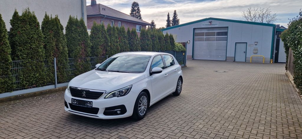 Peugeot 308 143.794 km 7.707 &euro; Langenhagen 30853
