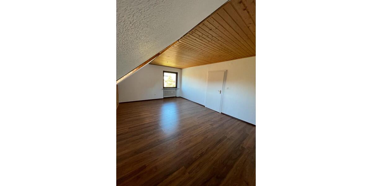 Etagenwohnung Burgwedel - 3 Zimmer, 68 m&sup2;, 714&euro; | Angebot:26327313