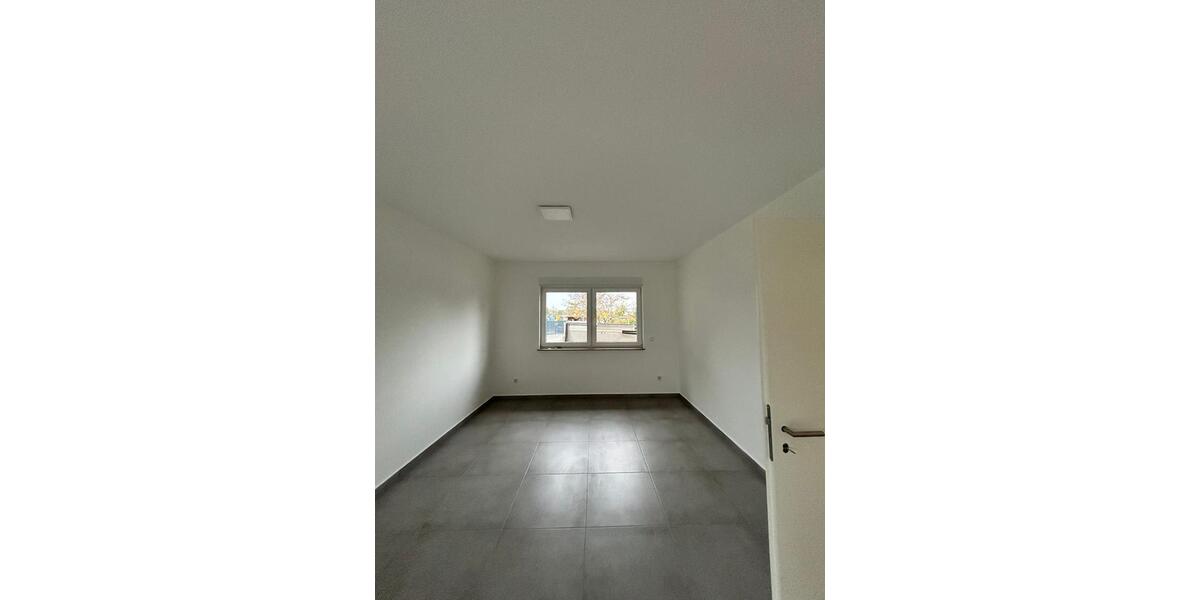 Einfamilienhaus Ronnenberg - 6 Zimmer, 200 m&sup2;, 2.600&euro; | Angebot:26653263