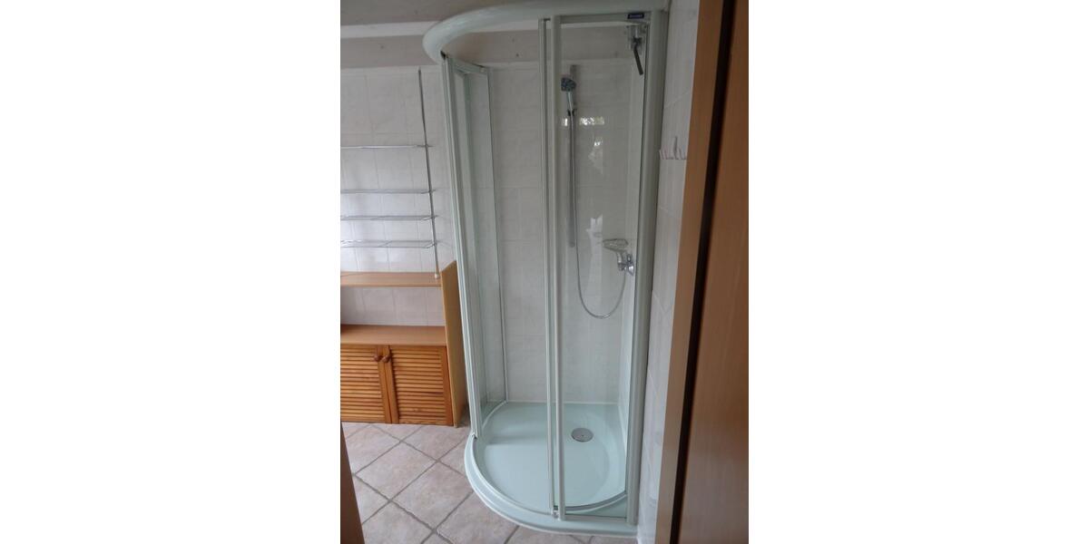 Etagenwohnung Barsinghausen - 2 Zimmer, 100 m&sup2;, 460&euro; | Angebot:25305885