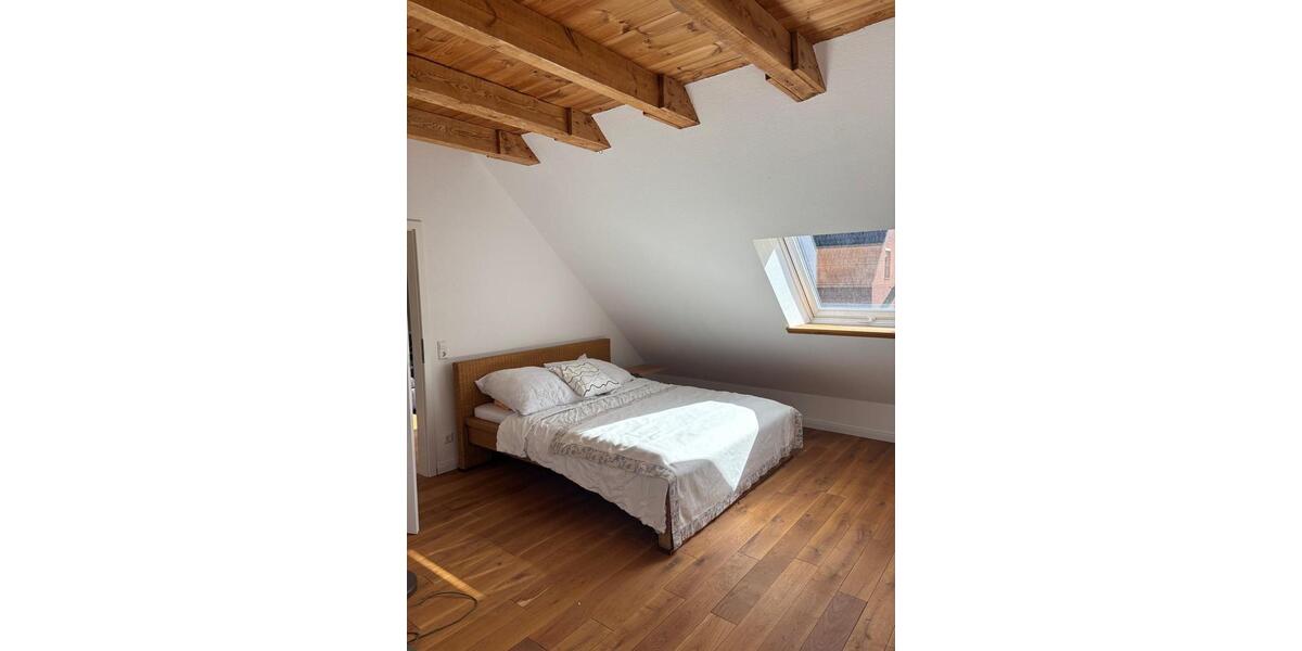 Dachgeschoßwohnung Hemmingen - 2 Zimmer, 70 m&sup2;, 600&euro; | Angebot:25944715