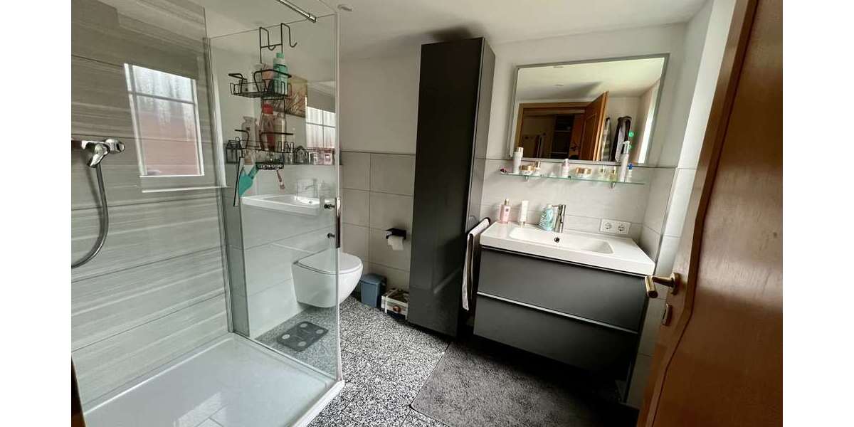 Wohnen mit Charme auf drei Ebenen - Reihenmittelhaus Sarstedt | Angebot:26620601