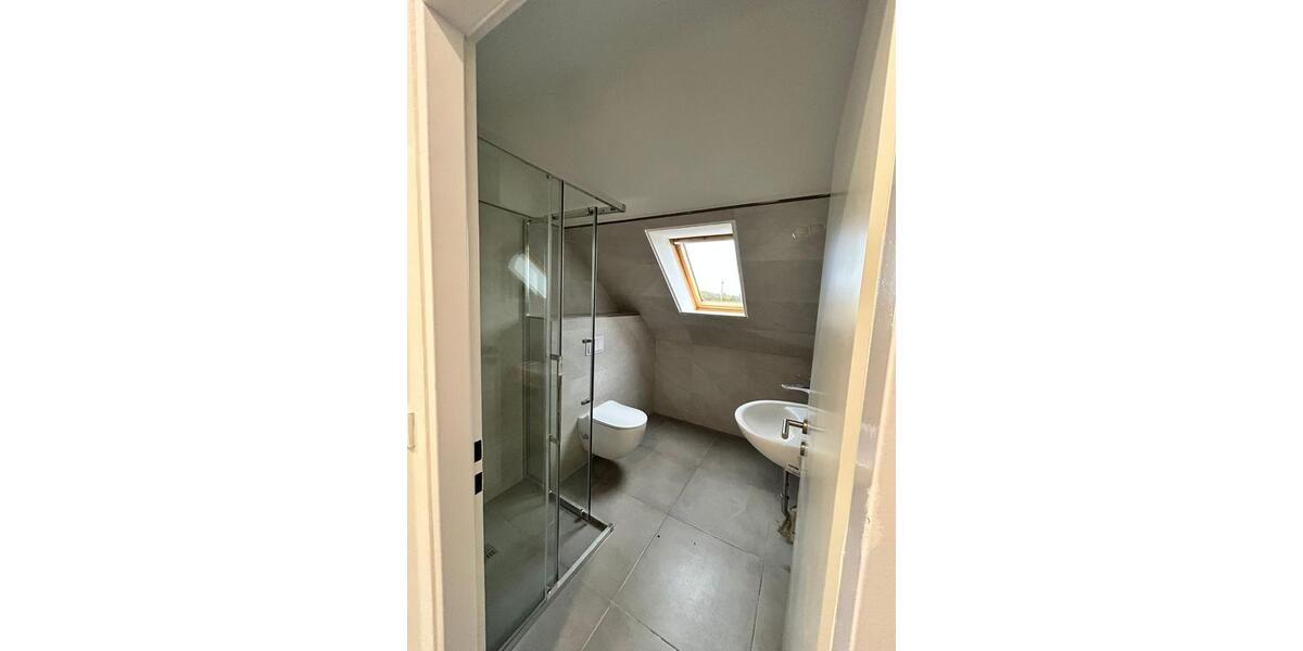 Einfamilienhaus Ronnenberg - 6 Zimmer, 200 m&sup2;, 2.600&euro; | Angebot:26653263