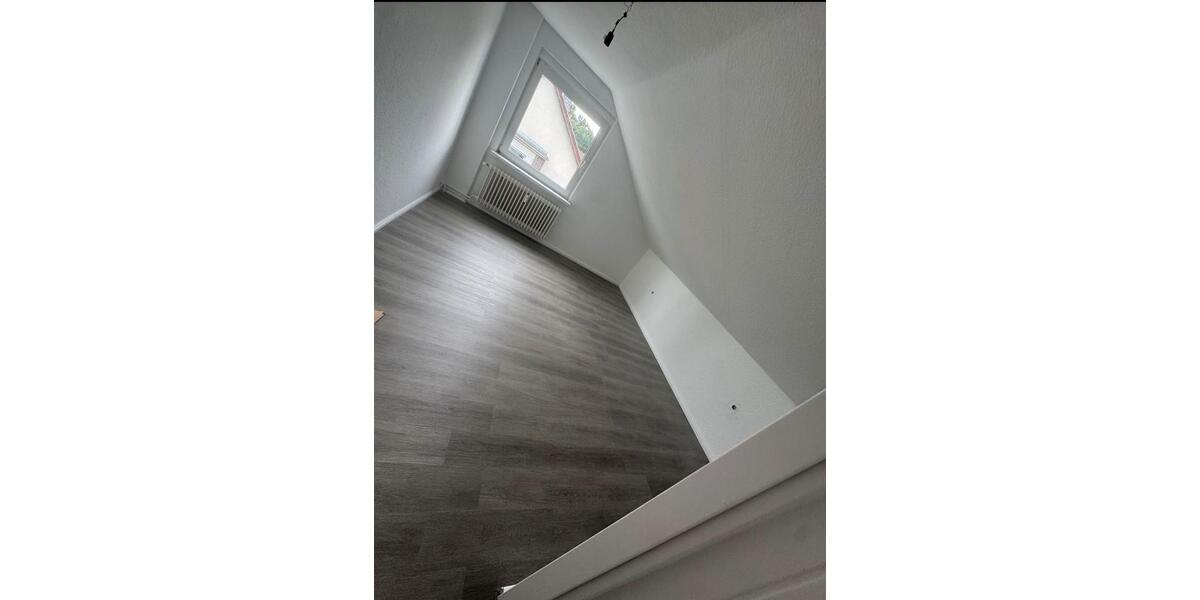 Dachgeschoßwohnung Neustadt am Rübenberge - 3 Zimmer, 72 m&sup2;, 870&euro; | Angebot:24604555