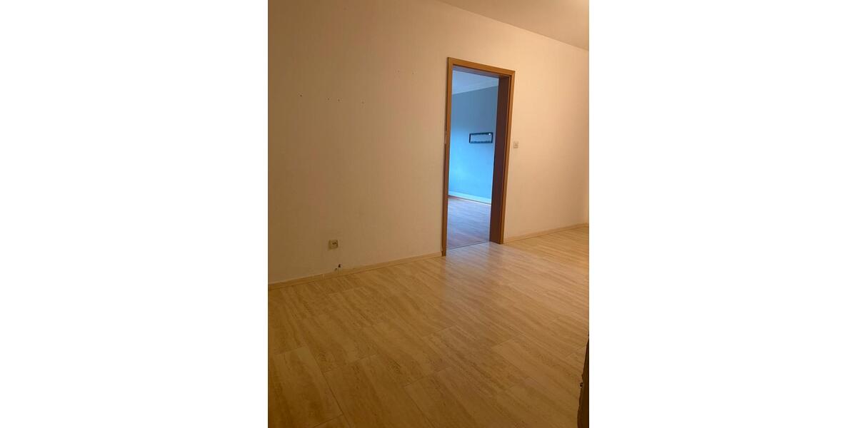 Etagenwohnung Wunstorf - 4.5 Zimmer, 127 m&sup2;, 920&euro; | Angebot:25626901