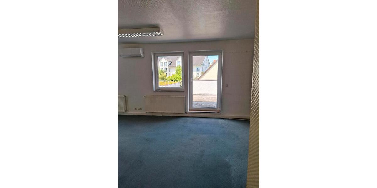 Etagenwohnung Sarstedt - 3 Zimmer, 90 m&sup2;, 230.000&euro; | Angebot:26702860