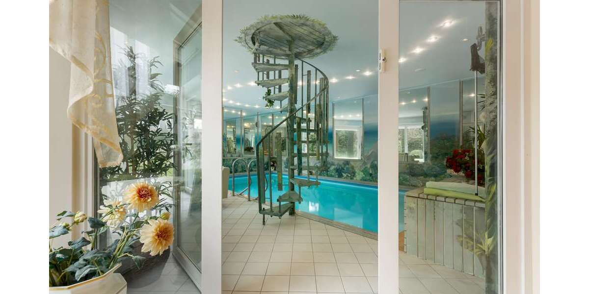 Einfamilienhaus Burgwedel - 8 Zimmer, 417 m&sup2;, 1.690.000&euro; | Angebot:25083007