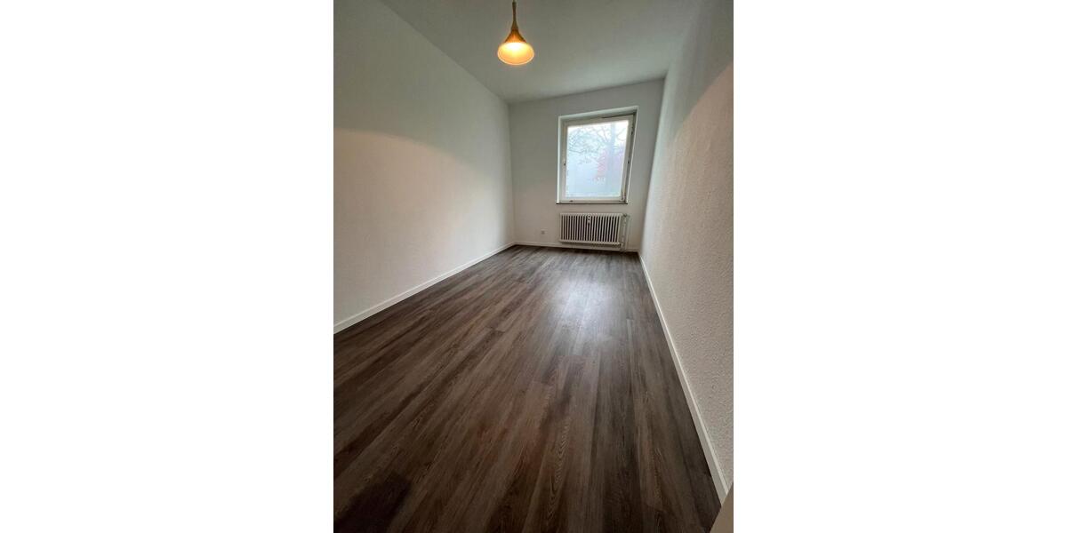 Erdgeschoßwohnung Laatzen - 3 Zimmer, 74 m&sup2;, 160.000&euro; | Angebot:27102612