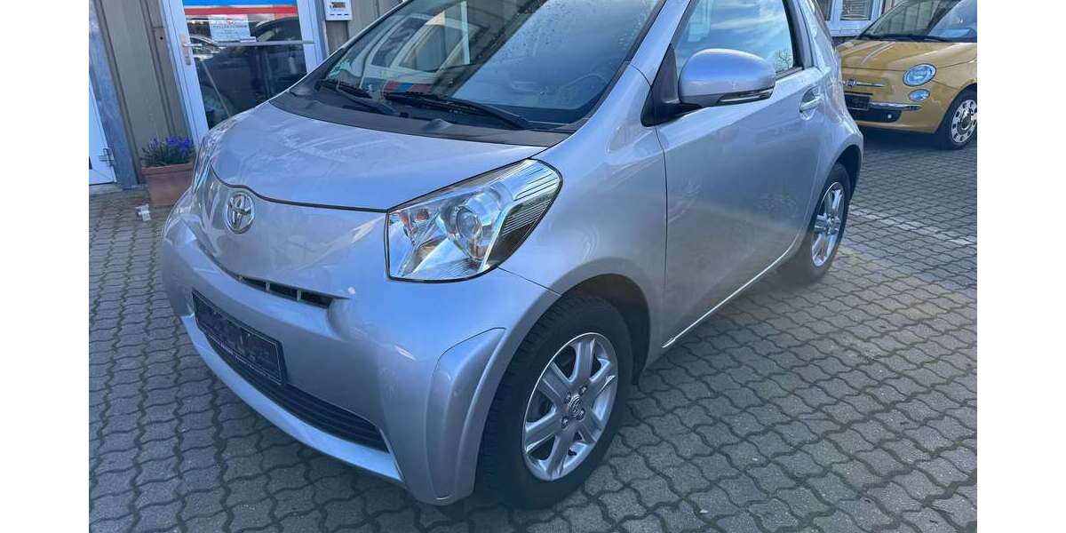 Toyota iQ 31.500 km 8.990 &euro; Garbsen 30827