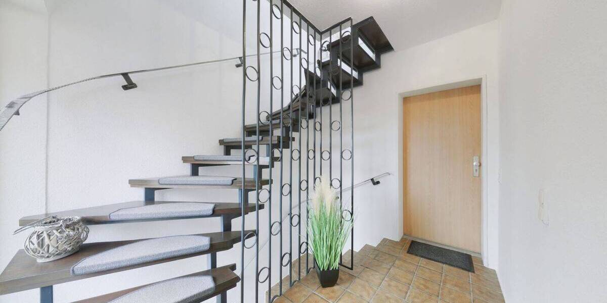 Mehrfamilienhaus, Wohnhaus Neustadt Poggenhagen - 9 Zimmer, 290 m&sup2;, 439.000&euro; | Angebot:26488283