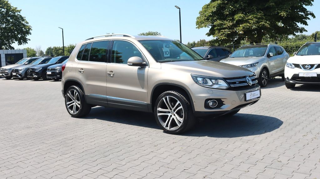 VW Tiguan 97.600 km 16.400 &euro; Hannover 30457