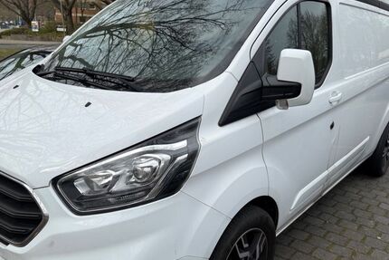 Ford Transit Custom 213.300 km 13.900 &euro; Hannover 30457