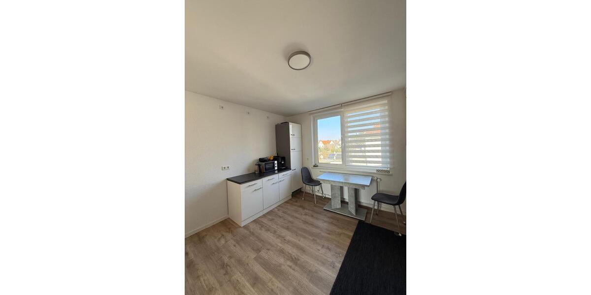 Etagenwohnung Hannover Herrenhausen-Stöcken - 3 Zimmer, 95 m&sup2;, 1.000&euro; | Angebot:25890647