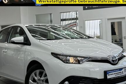 Toyota Auris 110.500 km 10.950 &euro; Fuhrberg 30938