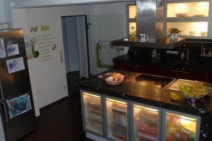 Haus Hannover Buchholz-Kleefeld - 4 Zimmer, 180 m&sup2;, 1.800&euro; | Angebot:25317180