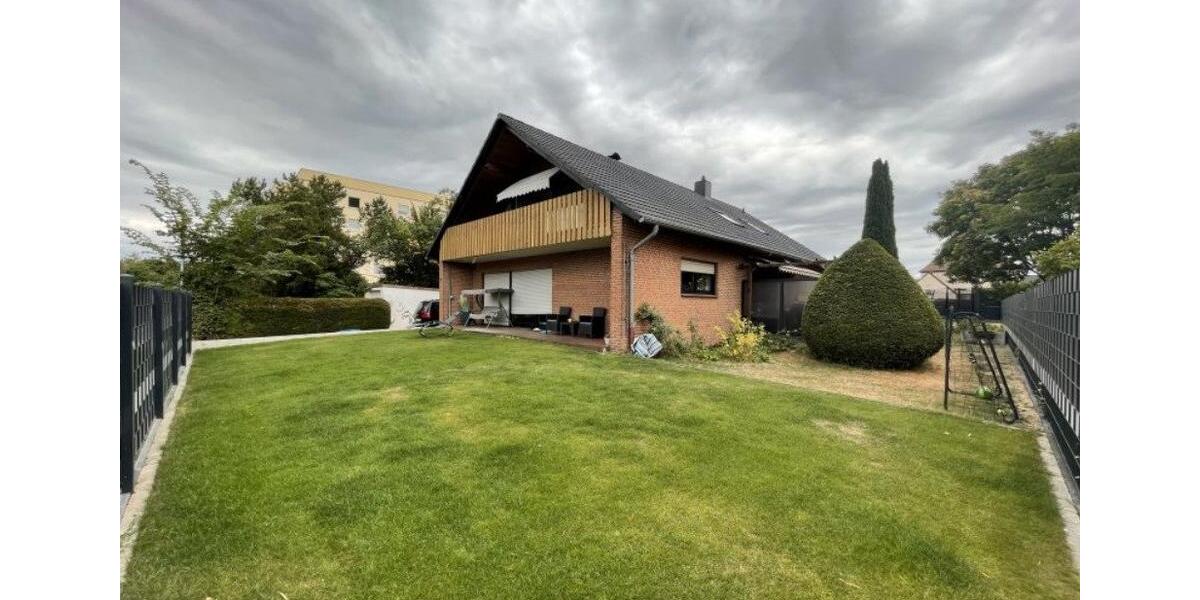 Dachgeschoßwohnung Seelze - 3 Zimmer, 82 m&sup2;, 850&euro; | Angebot:26446937