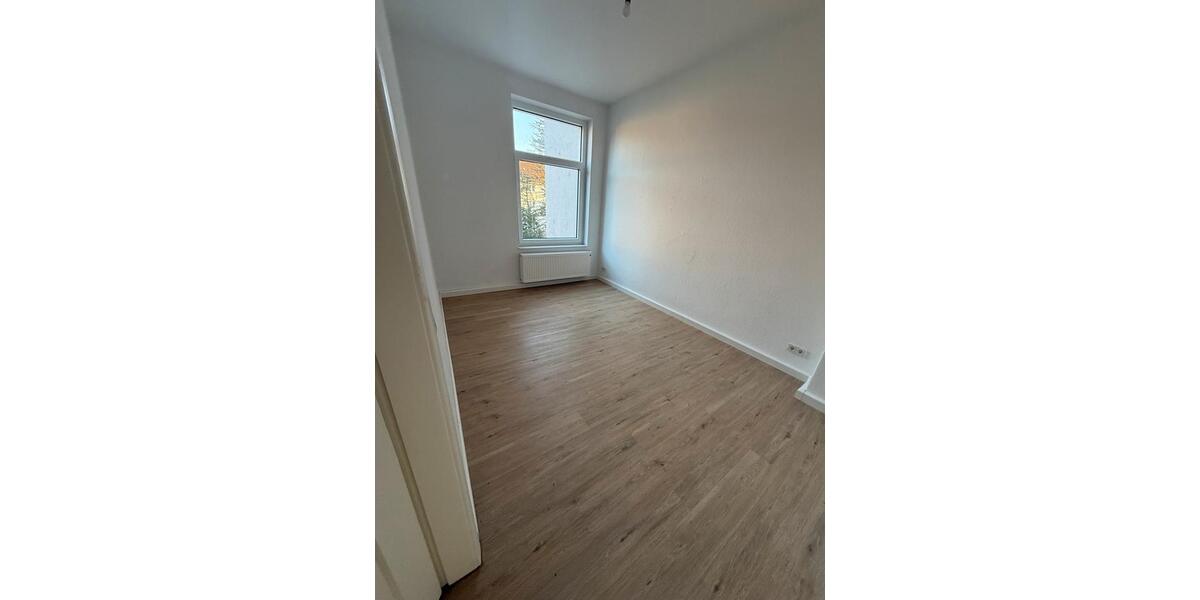 Etagenwohnung Hannover Nord - 3 Zimmer, 75 m&sup2;, 1.050&euro; | Angebot:25841576