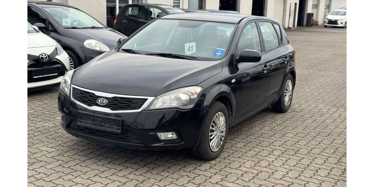 Kia ceed / Ceed 147.696 km 3.299 &euro; Neustadt 31535