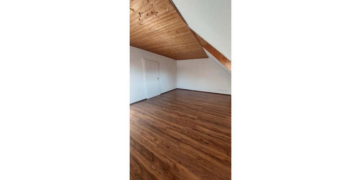 Etagenwohnung Burgwedel - 3 Zimmer, 68 m&sup2;, 646&euro; | Angebot:24626683