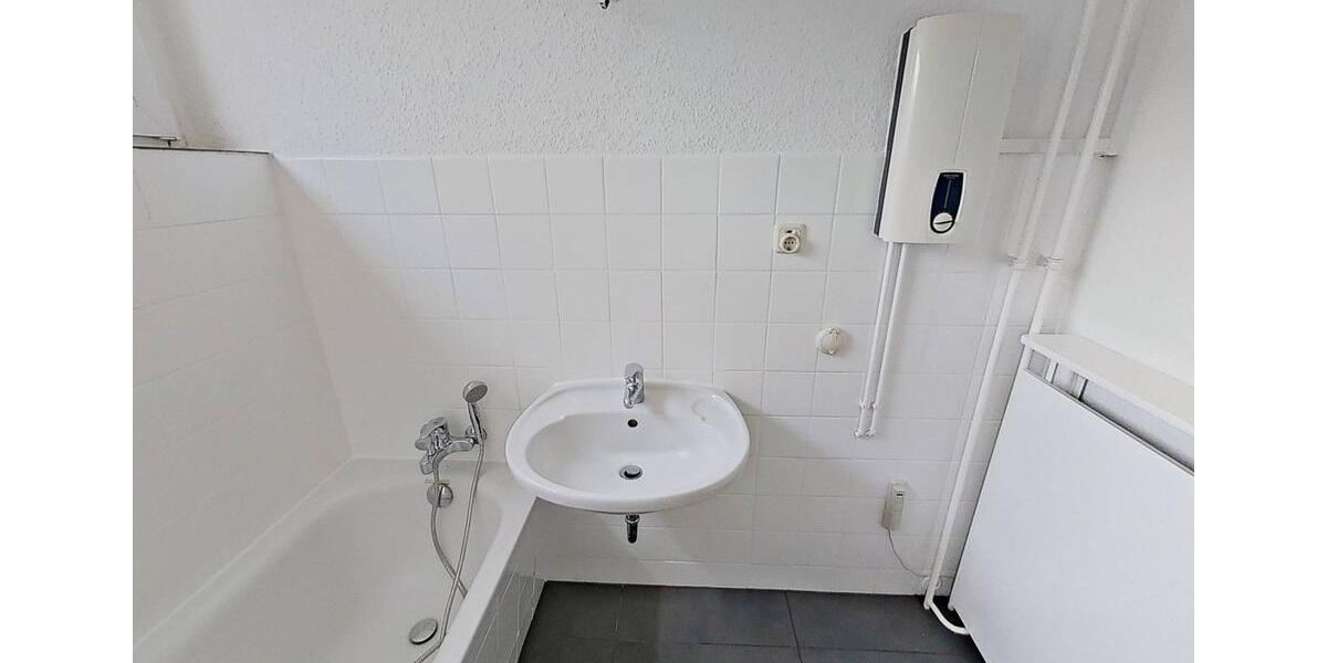 Etagenwohnung Hannover Herrenhausen-Stöcken - 3 Zimmer, 72 m&sup2;, 719&euro; | Angebot:25792336