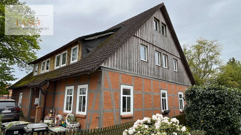 Einfamilienhaus Rodewald - 11 Zimmer, 496 m&sup2;, 330.000&euro; | Angebot:15485670