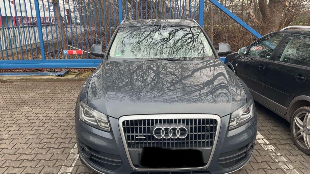 Audi Q5 180.000 km 8.900 &euro; Hannover 30657