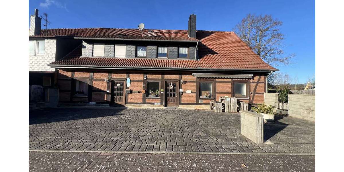 Einfamilienhaus Sachsenhagen - 6 Zimmer, 220 m&sup2;, 230.000&euro; | Angebot:23828247