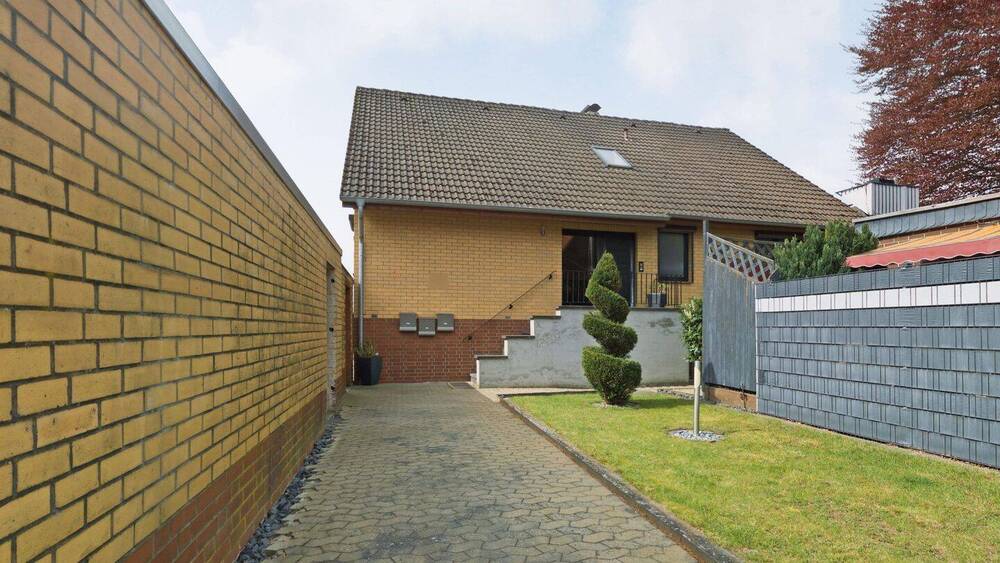 Mehrfamilienhaus, Wohnhaus Neustadt Poggenhagen - 9 Zimmer, 290 m&sup2;, 439.000&euro; | Angebot:26488283