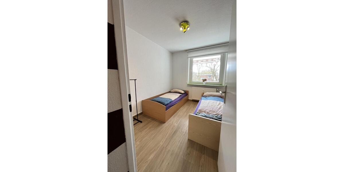 Etagenwohnung Hannover Herrenhausen-Stöcken - 4 Zimmer, 88 m&sup2;, 1.050&euro; | Angebot:26441409