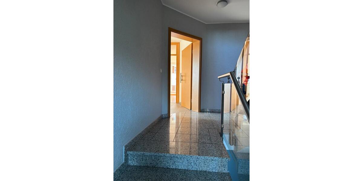 Etagenwohnung Gehrden - 3 Zimmer, 87 m&sup2;, 1.115&euro; | Angebot:25547959