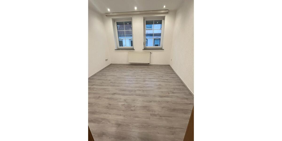 Einfamilienhaus Stadthagen - 7 Zimmer, 190 m&sup2;, 295.000&euro; | Angebot:24537141