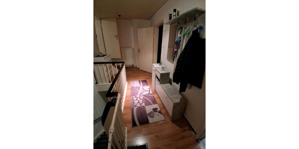 Dachgeschoßwohnung Barsinghausen - 3 Zimmer, 68 m&sup2;, 950&euro; | Angebot:26443685