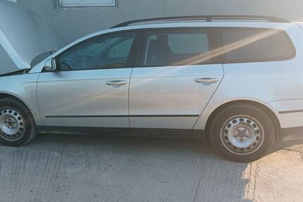 VW Touran 189.233 km 1.800 &euro; Ronnenberg 30952