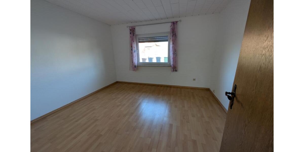 Einfamilienhaus Schwarmstedt - 6.5 Zimmer, 167 m&sup2;, 1.350&euro; | Angebot:25870544