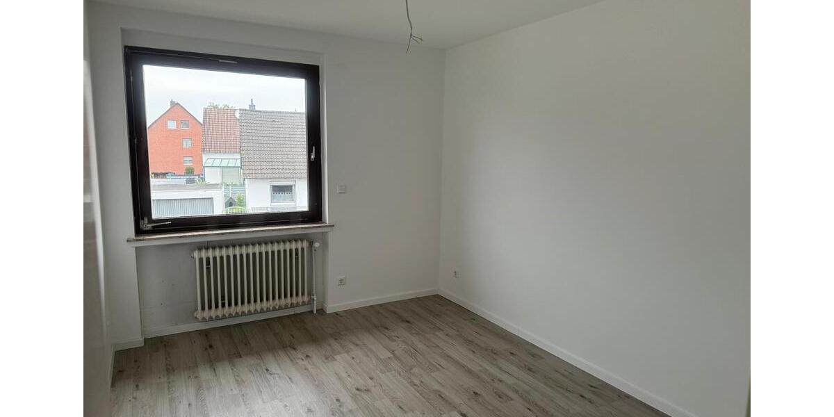 Etagenwohnung Garbsen Berenbostel - 4 Zimmer, 100 m&sup2;, 1.500&euro; | Angebot:25924392