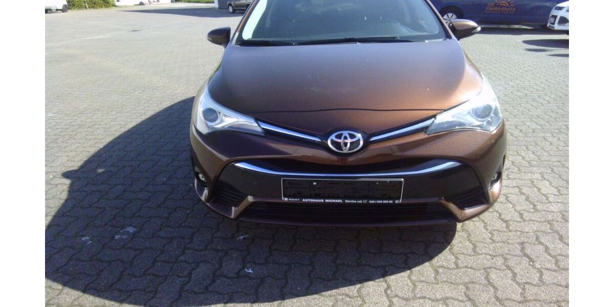 Toyota Avensis 279.000 km 5.990 &euro; Hannover 30165