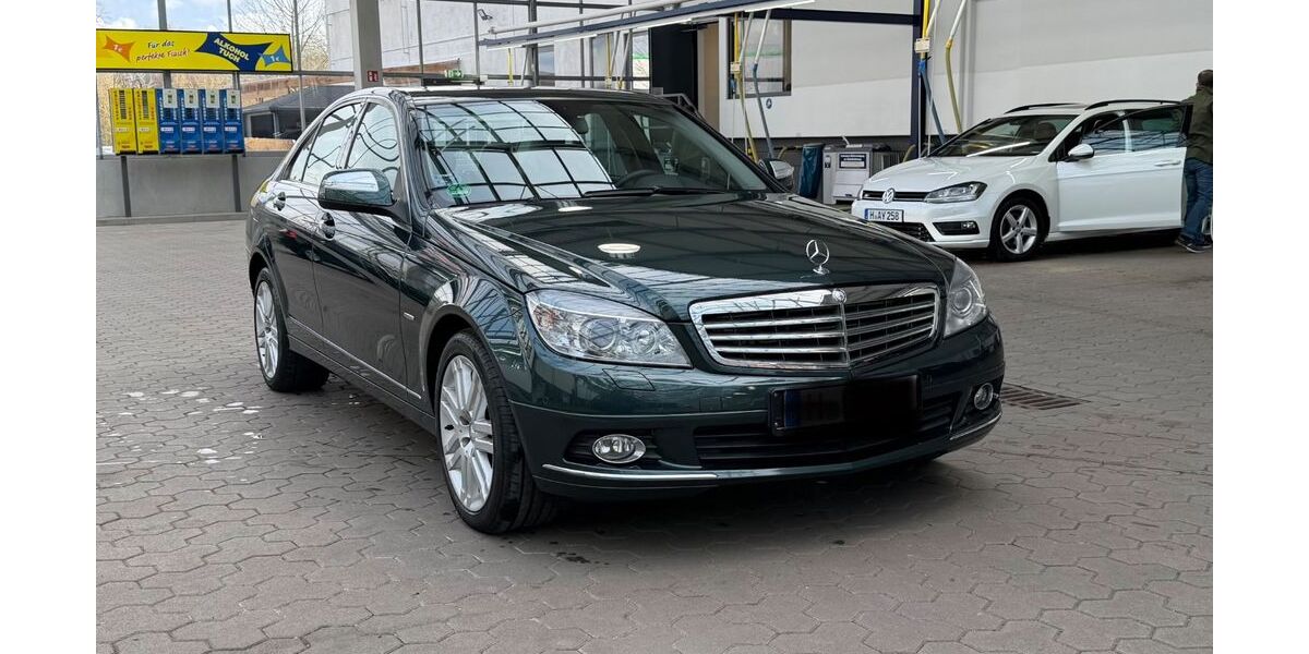Mercedes-Benz C 320 148.000 km 11.900 &euro; Hannover 30539