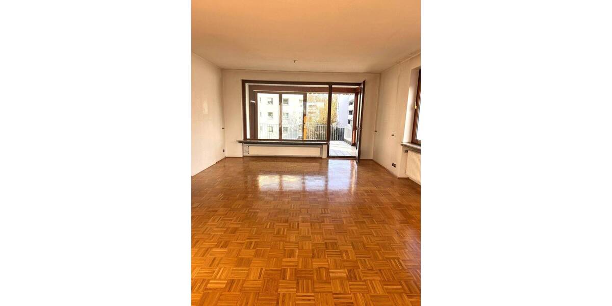 Einfamilienhaus Langenhagen Alt-Langenhagen - 8 Zimmer, 360 m&sup2;, 850.000&euro; | Angebot:26695119