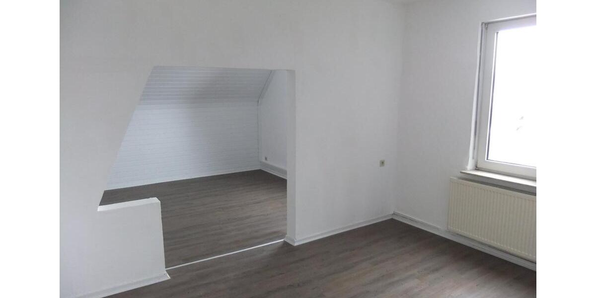 Doppelhaushälfte Wölpinghausen - 6 Zimmer, 328 m&sup2;, 1.800&euro; | Angebot:24842680