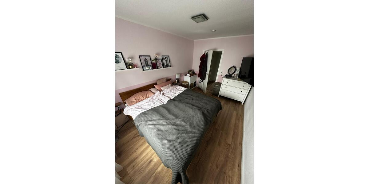 Etagenwohnung Ronnenberg - 3 Zimmer, 90 m&sup2;, 270.000&euro; | Angebot:27168785