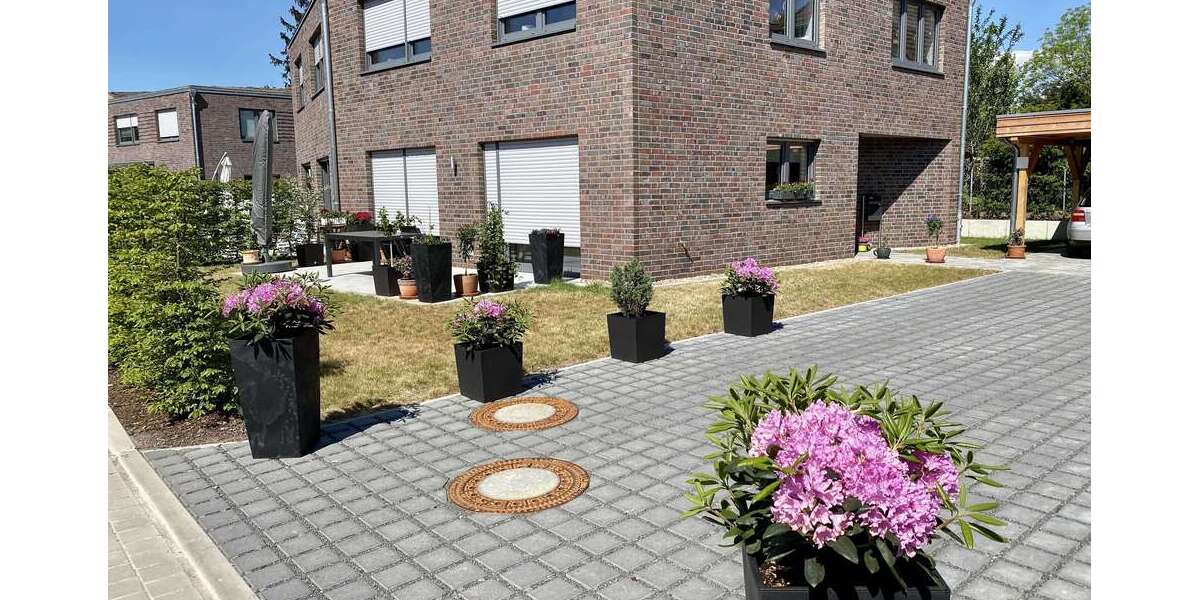 Einfamilienhaus Neustadt - 4 Zimmer, 141 m&sup2;, 1.410&euro; | Angebot:27203195
