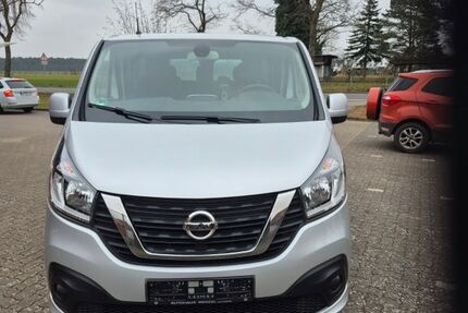 Nissan NV300 160.000 km 17.900 &euro; Wedemark OT Berkhof 30900