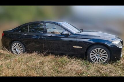 BMW 730 276.616 km 9.500 &euro; Lauenau 31867