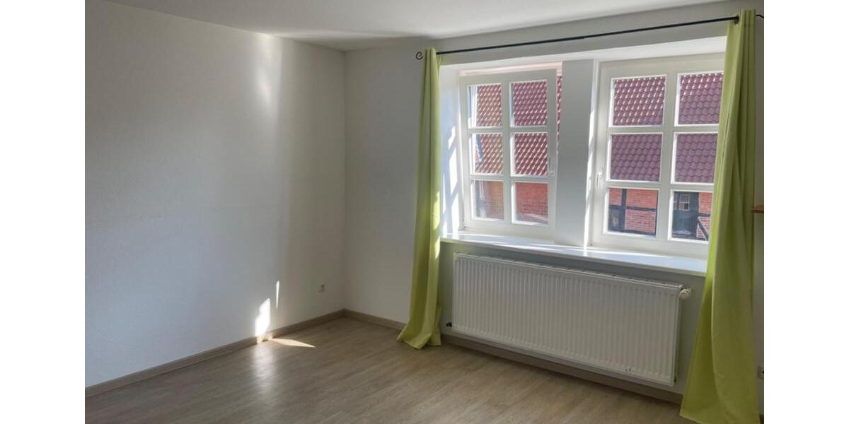 Etagenwohnung Lehrte - 3 Zimmer, 70 m&sup2;, 800&euro; | Angebot:25853396